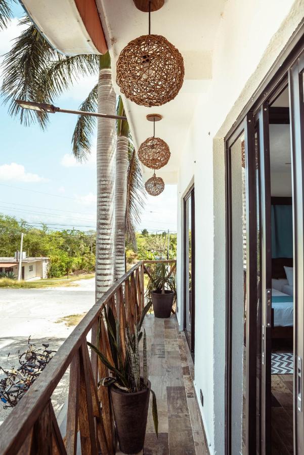 Hotel Y Beach Club Casa Mia Xulha -Bacalar Xul-Ha Exteriör bild