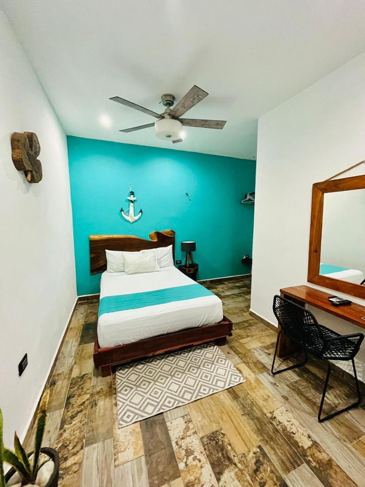 Hotel Y Beach Club Casa Mia Xulha -Bacalar Xul-Ha Exteriör bild